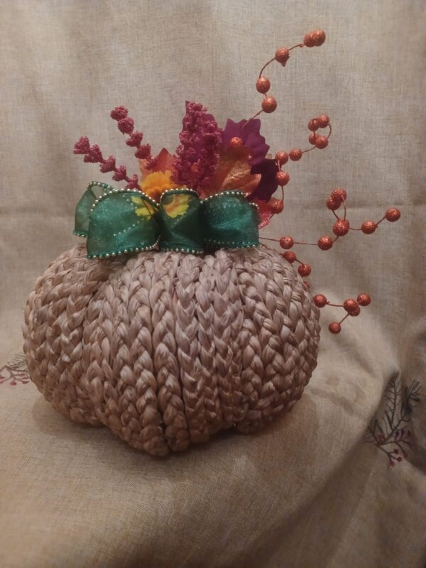 Weaved Beige Pumpkin Green Bow